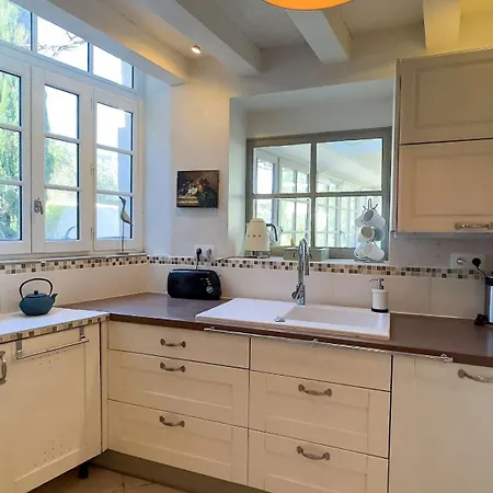 Charmante Dans Le Centre Village ヴィラ