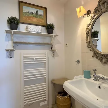 Charmante Dans Le Centre Village ヴィラ