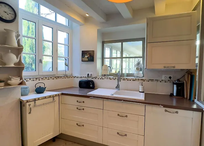 Charmante Dans Le Centre Village Villa